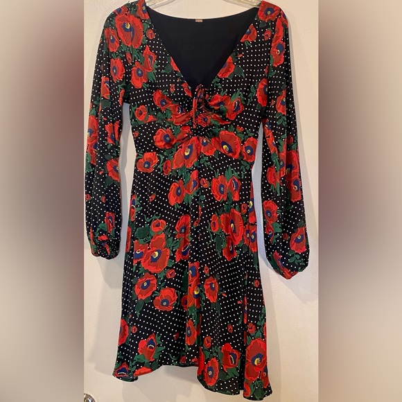 Bundle of  THREE  ADORABLE  FREE PEOPLE DRESSES!!!!! - Picture 12 of 14